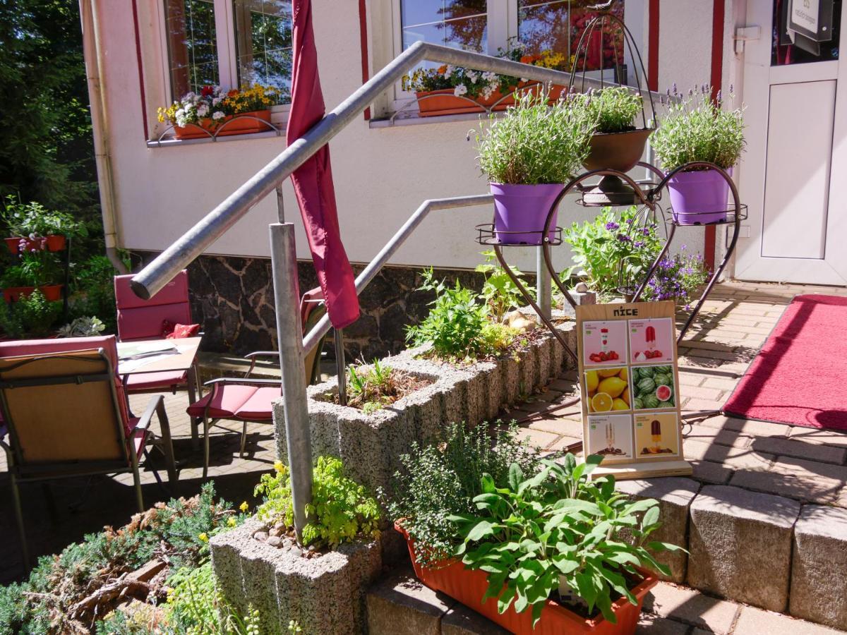Herberge Zur Rose Brotterode Exteriör bild